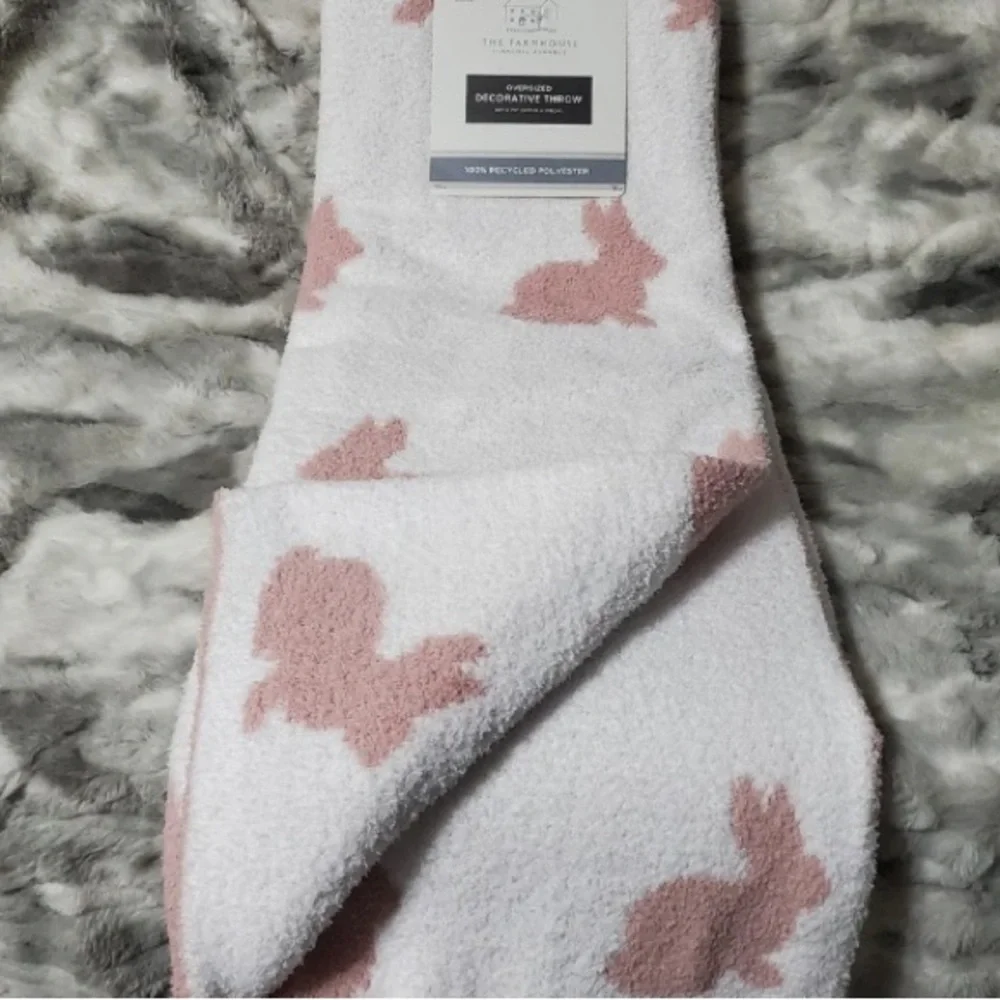 The Farmhouse by Rachel Ashwell Feather Knit Pink Easter Bunny Throw Blanket